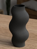 WAVY VASE